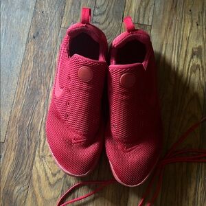 Nike Prestos Red Slip-On Sneakers